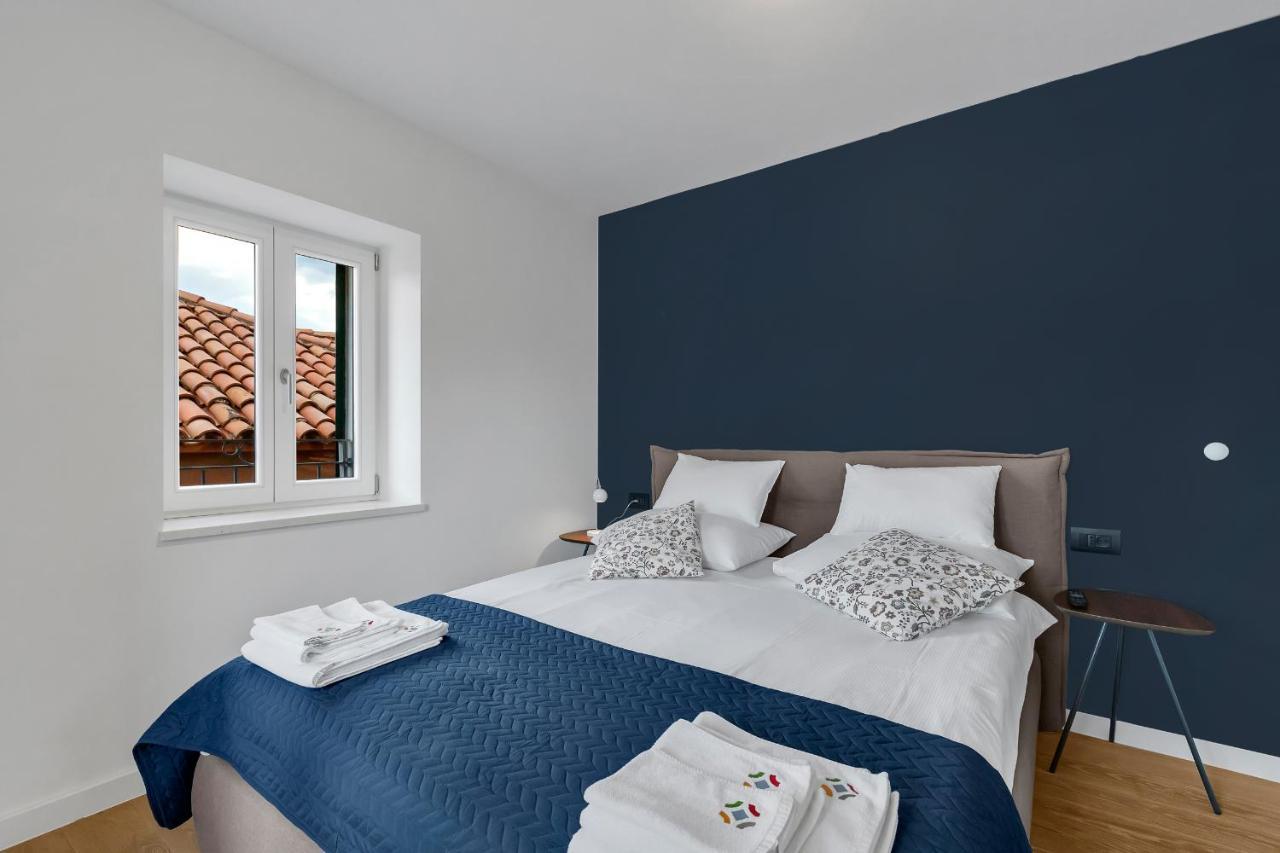 The Square Makarska, Lux App In The Heart Of The City Екстер'єр фото