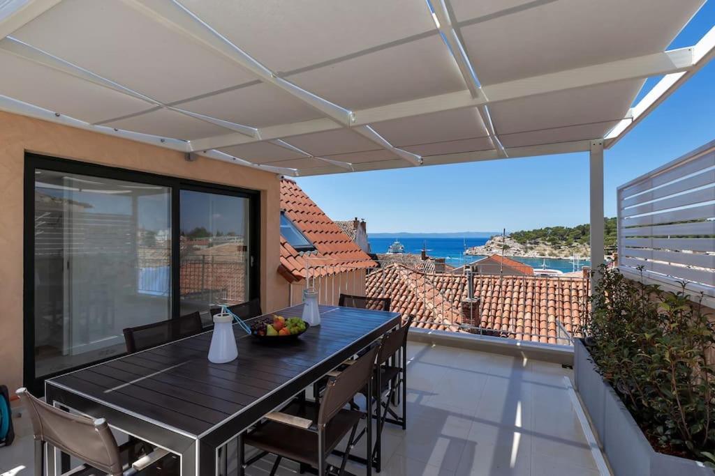 The Square Makarska, Lux App In The Heart Of The City Екстер'єр фото