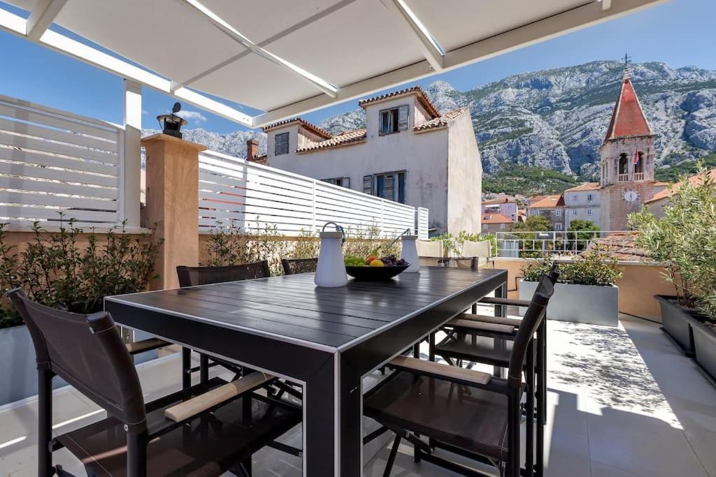 The Square Makarska, Lux App In The Heart Of The City Екстер'єр фото