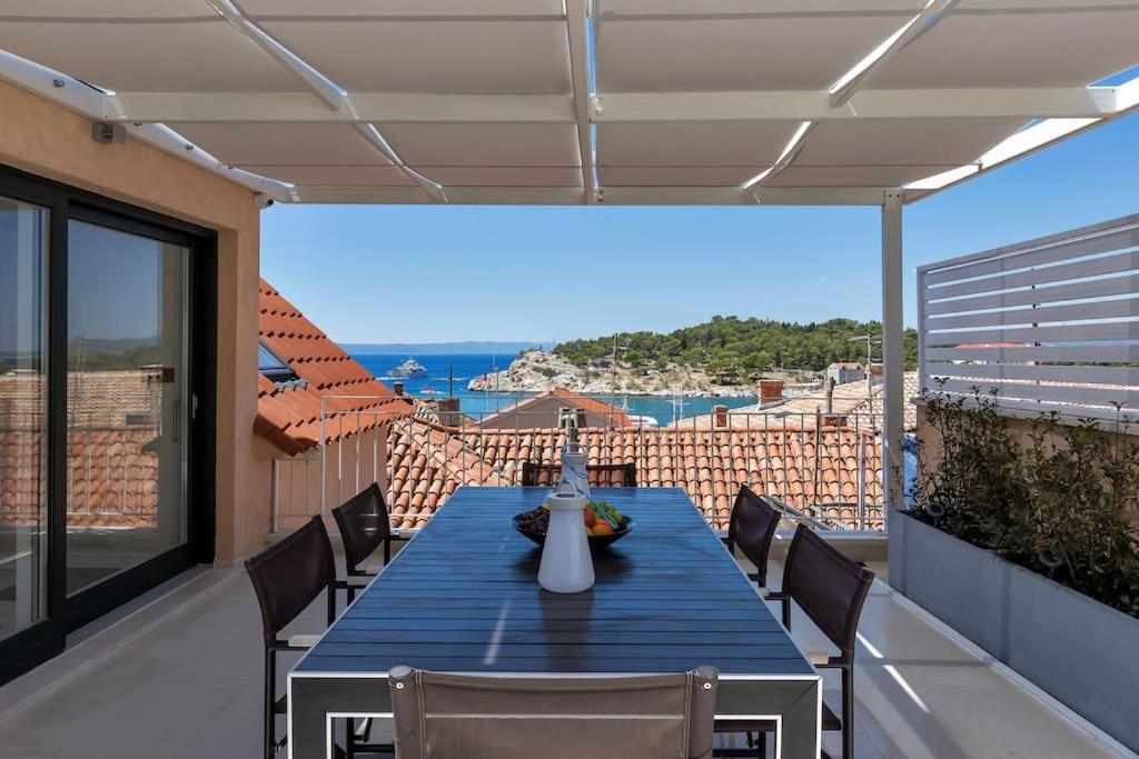 The Square Makarska, Lux App In The Heart Of The City Екстер'єр фото