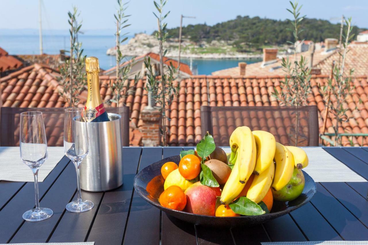 The Square Makarska, Lux App In The Heart Of The City Екстер'єр фото