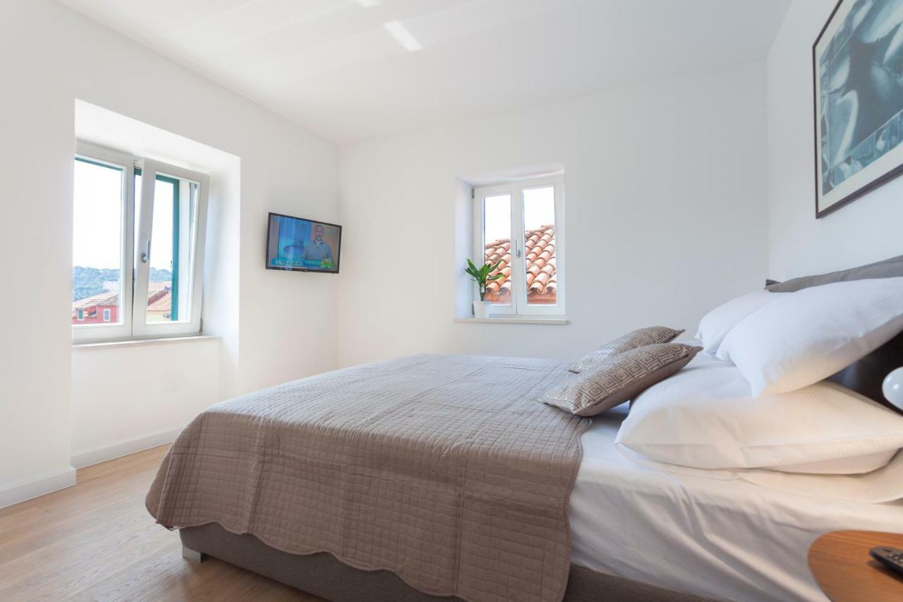 The Square Makarska, Lux App In The Heart Of The City Екстер'єр фото