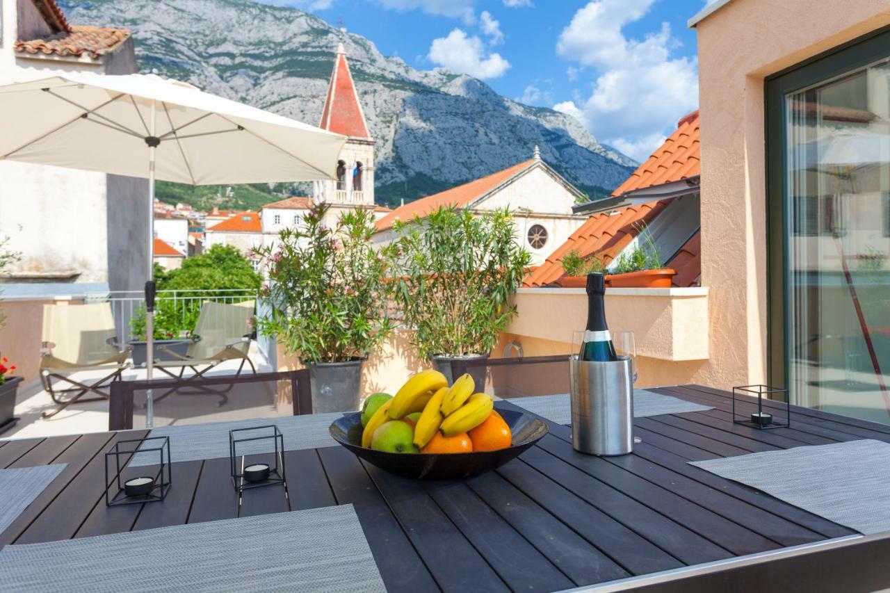 The Square Makarska, Lux App In The Heart Of The City Екстер'єр фото